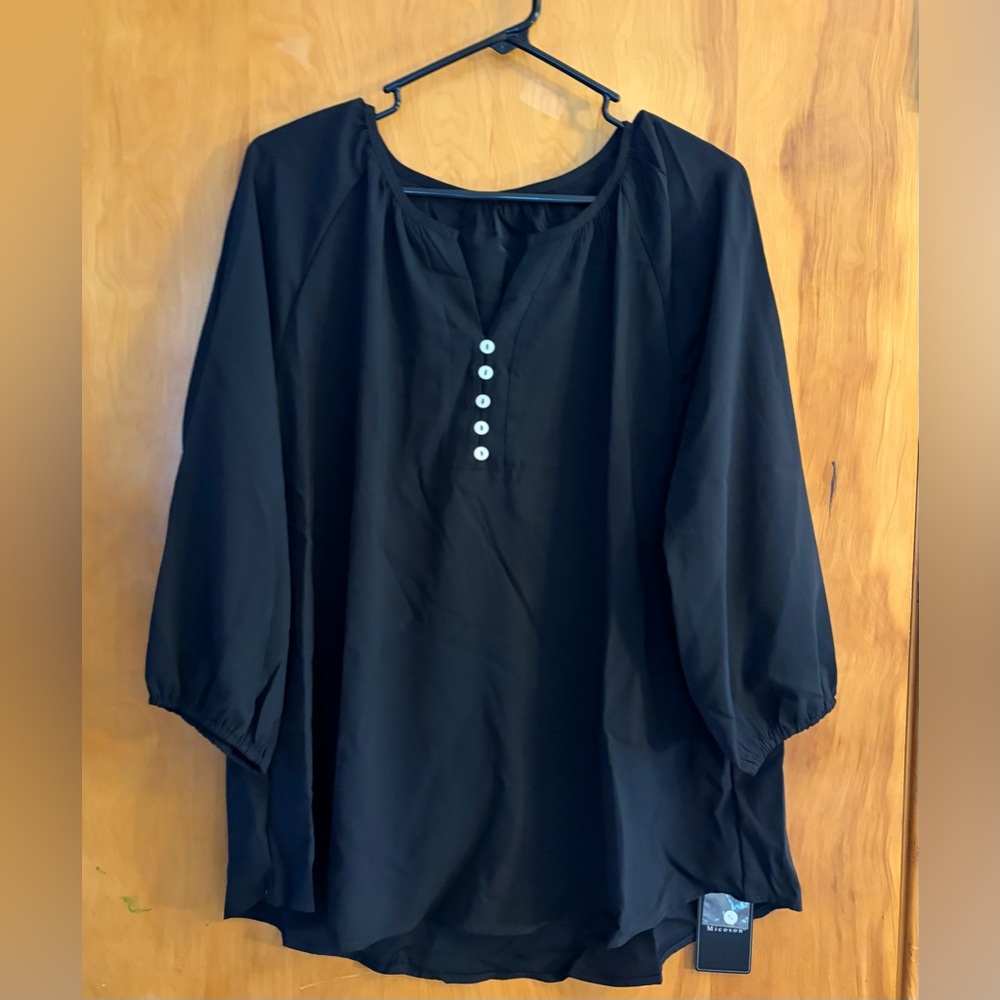Black Button-Front Tunic Top with Three-Quarter Sleeves